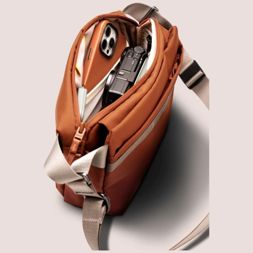 Torba Crossbody UNIQ Denver 5L czarny