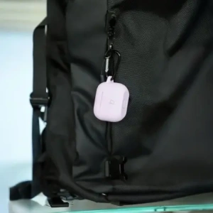 Silikonowe etui z karabińczykiem Bizon Case Headphone Silicone do Apple AirPods 4 lawendowe