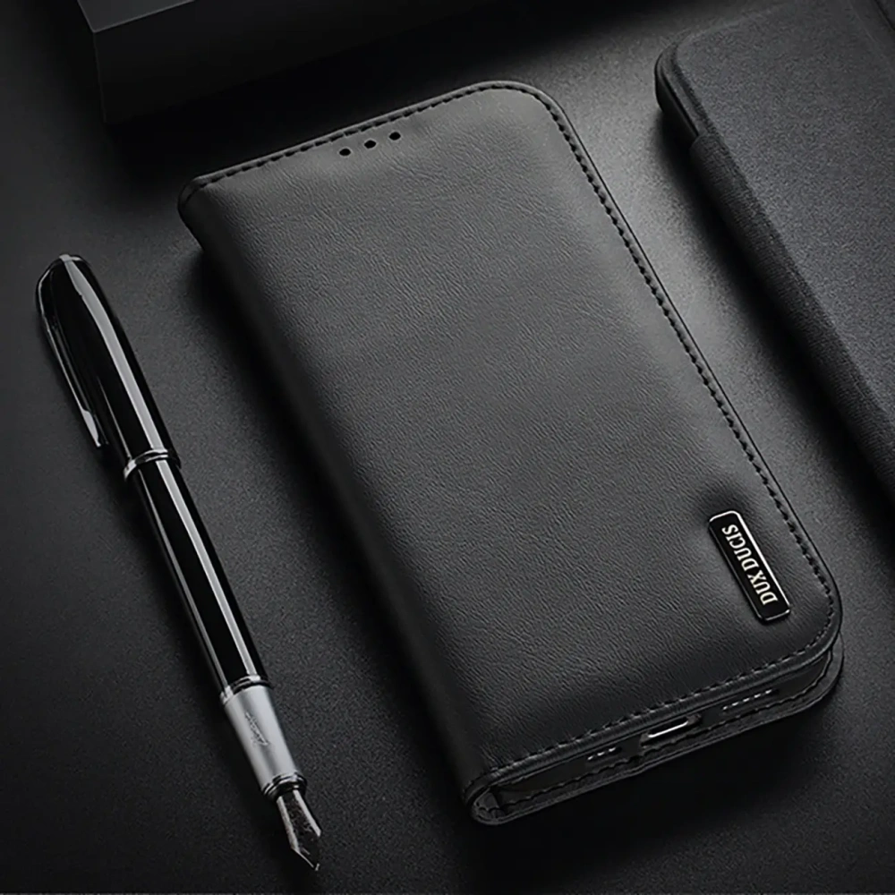 Etui z klapką Dux Ducis Hivo do Apple iPhone 16 Pro czarne