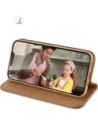 Etui z klapką Dux Ducis Hivo do Apple iPhone 16e brązowe