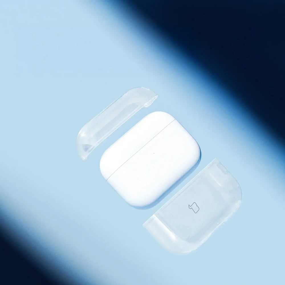 Elastyczne etui z karabińczykiem Bizon Case Headphone Clear do Apple AirPods Pro 3 przeźroczysto-brokatowe
