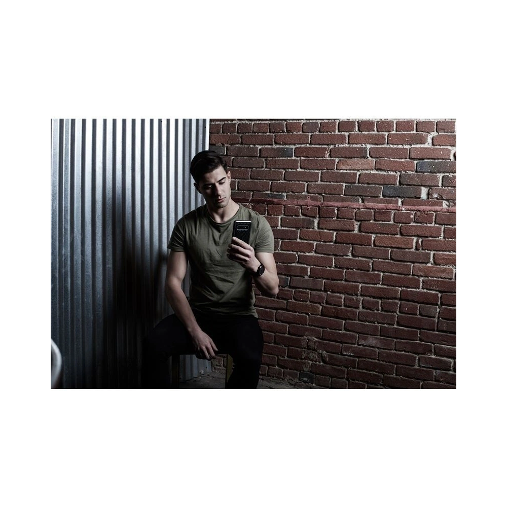 Etui aluminiowe X-Doria Defense Lux Samsung Galaxy S10e (Drop test 3m) (Black Carbon Fiber)