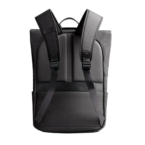 Plecak UNIQ Arden RPET 18L czarny