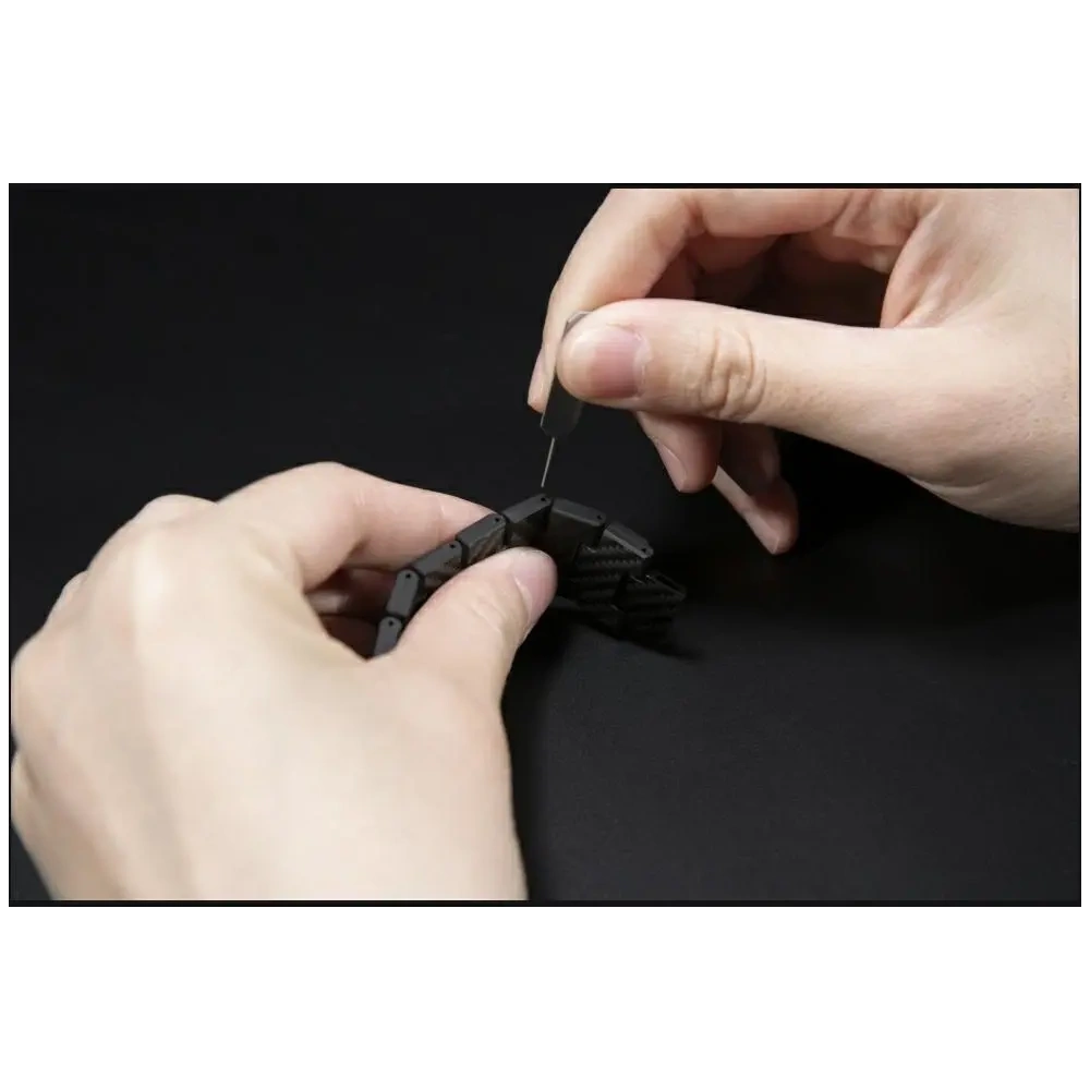 Pasek PITAKA Carbon Fiber Modern do Apple Watch 1/2/3/4/5/6/7/8/9/10/11/SE/SE 3/Ultra/Ultra 2/Ultra 3 czarno szary