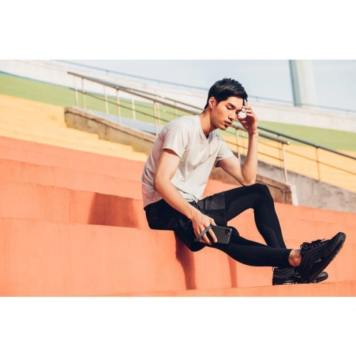 Kup Etui Moshi Altra cu curea detașabilă pentru Apple iPhone 11 Pro (sistem SnapTo) (Shadow Black) - MOSH017BLK - {ean13} - Sklep Home Screen