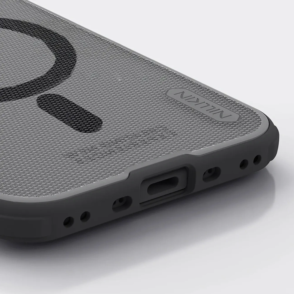 Etui Nillkin Super Frosted Shield Pro Magnetic MagSafe do Apple iPhone Air półprzezroczyste czarne