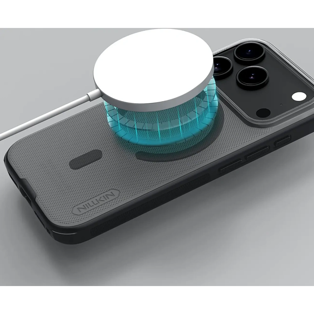 Etui Nillkin Super Frosted Shield Pro Magnetic MagSafe do Apple iPhone 17 Pro półprzezroczyste czarne