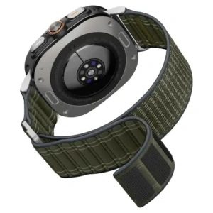 Pasek Spigen WBF0 Band Samsung Galaxy Watch Ultra 2024 / 2025 (47 Mm) Green Pasek Spigen WBF0 Band Samsung Galaxy Watch Ultra 2024 / 2025 (47 Mm) Green