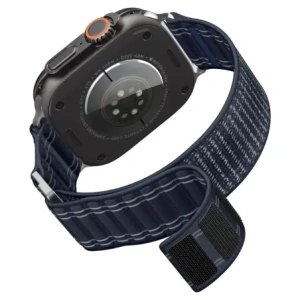 Pasek Spigen WBF0 Band Apple Watch 8 / 9 / 10 / 11 / Se / Ultra (44 / 45 / 46 / 49 Mm) Navy Pasek Spigen WBF0 Band Apple Watch 8 / 9 / 10 / 11 / Se / Ultra (44 / 45 / 46 / 49 Mm) Navy