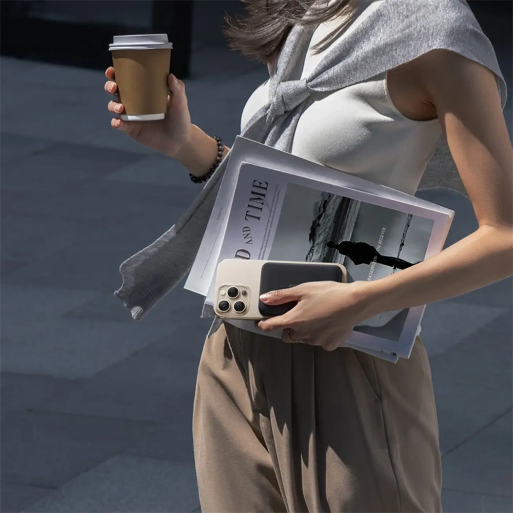 Powerbank Baseus EnerFill FM11 Ultra-Mini 10000mAh 22.5W kompatybilny z MagSafe + kabel Baseus Simple USB-C 20V 3A 30cm czarny