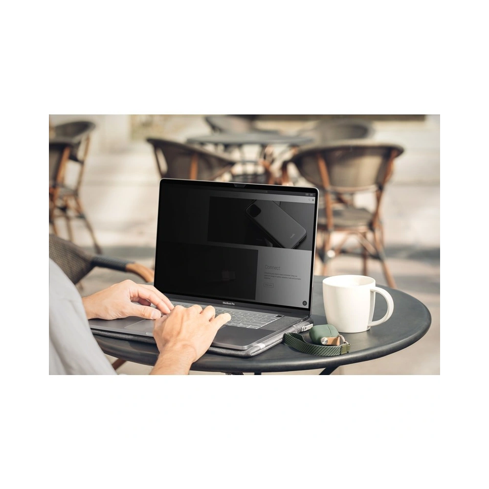 Folia ochronna na ekran Moshi Umbra Apple MacBook Pro 16 z filtrem prywatyzującym (czarna ramka)