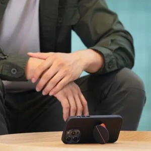 Etui Uniq Novo do Apple iPhone 14 Plus / 15 Plus czarny Etui Uniq Novo do Apple iPhone 14 Plus / 15 Plus czarny