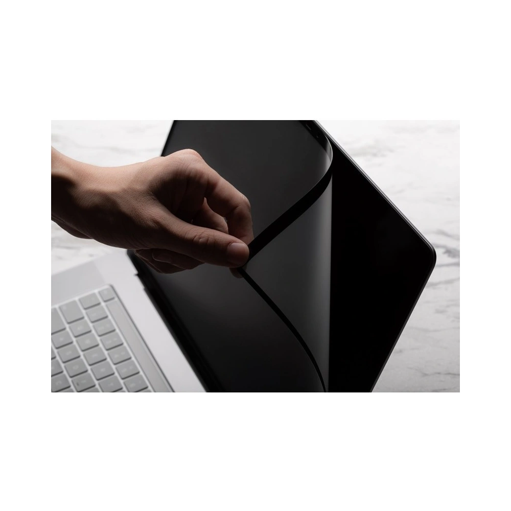 Matowa folia ochronna Moshi iVisor AG Apple MacBook Pro 16 (Black/Clear Matte)