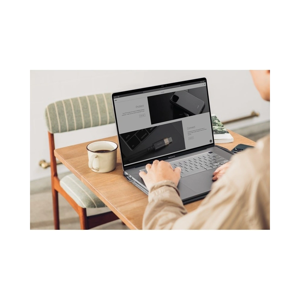 Matowa folia ochronna Moshi iVisor AG Apple MacBook Pro 16 (Black/Clear Matte)