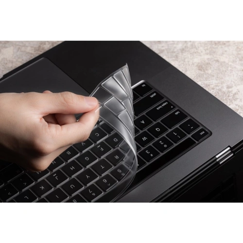 Buy Moshi ClearGuard MB - Keyboard Protector for MacBook Pro 16 / MacBook Pro 13 2020 (EU layout) - MOSH080 - {ean13} - Home Screen Store Europe