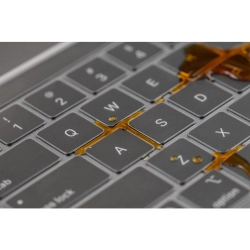 Buy Moshi ClearGuard MB - Keyboard Protector for MacBook Pro 16 / MacBook Pro 13 2020 (EU layout) - MOSH080 - {ean13} - Home Screen Store Europe