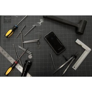 X-Doria Apple Aluminiumhülle Defense Shield iPhone SE 2022/SE 2020/8/7 (Schwarz)
