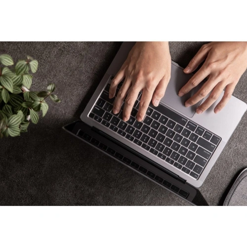 Buy Moshi ClearGuard Apple MacBook Air 13 Retina (2020) (EU Layout) - MOSH090 - {ean13} - Home Screen Store Europe