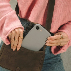 Etui Tech-Protect Silicone MagSafe do Apple iPhone 16e / 17e Stone Grey