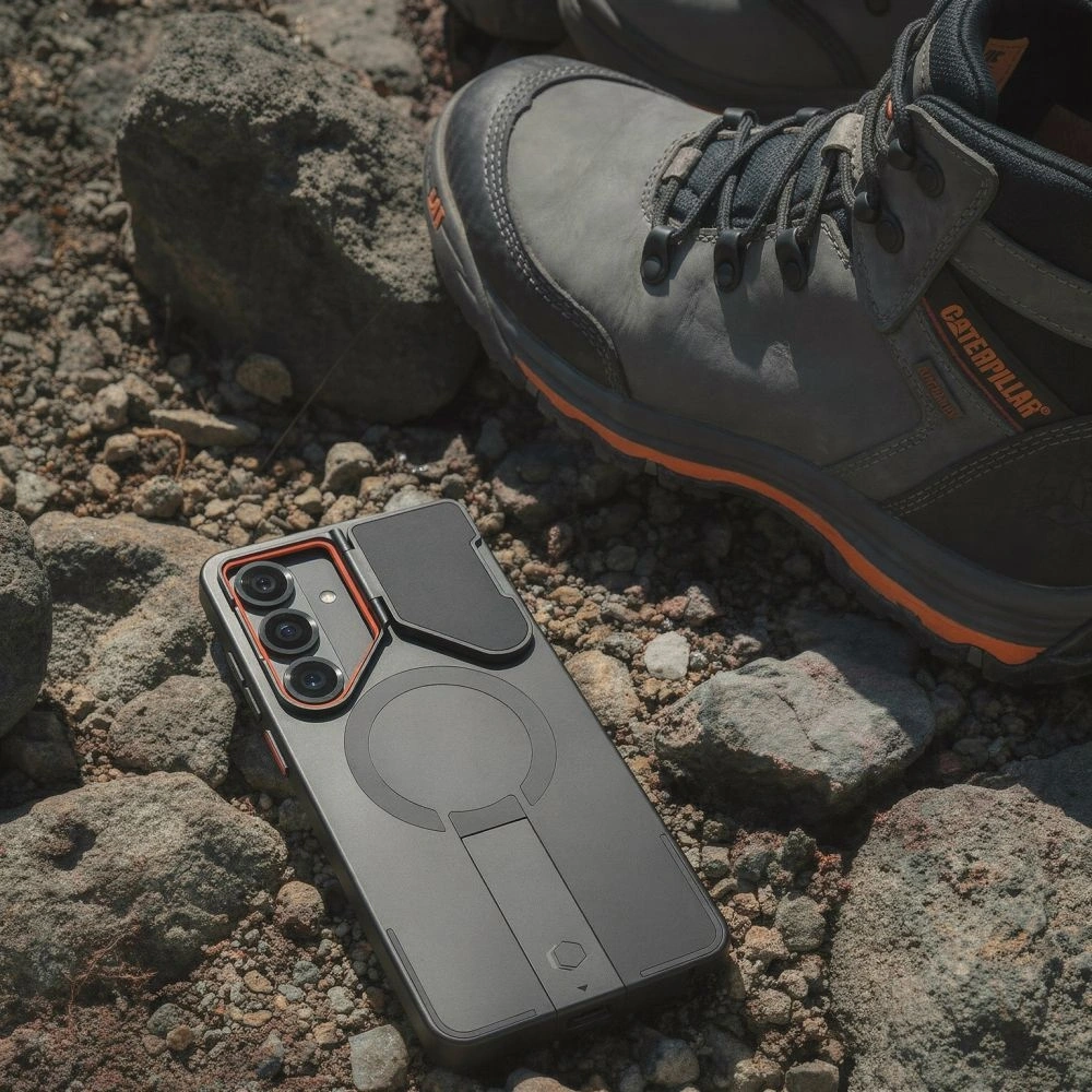 Etui Tech-Protect Kevlar Aura MagSafe do Samsung Galaxy S26 Black/orange