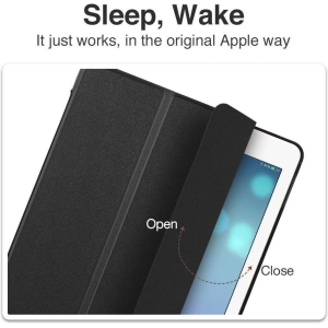 Kup Etui ESR Yippee Apple iPad 9.7 2017/2018 (5. a 6. generace) Černá - ESR221BLK - {ean13} - Sklep Home Screen