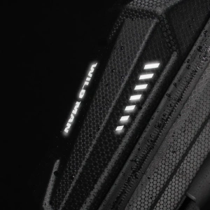 Kup WildMan Hardpouch elektromos roller M fekete táska - WLD004BLK - {ean13} - Sklep Home Screen