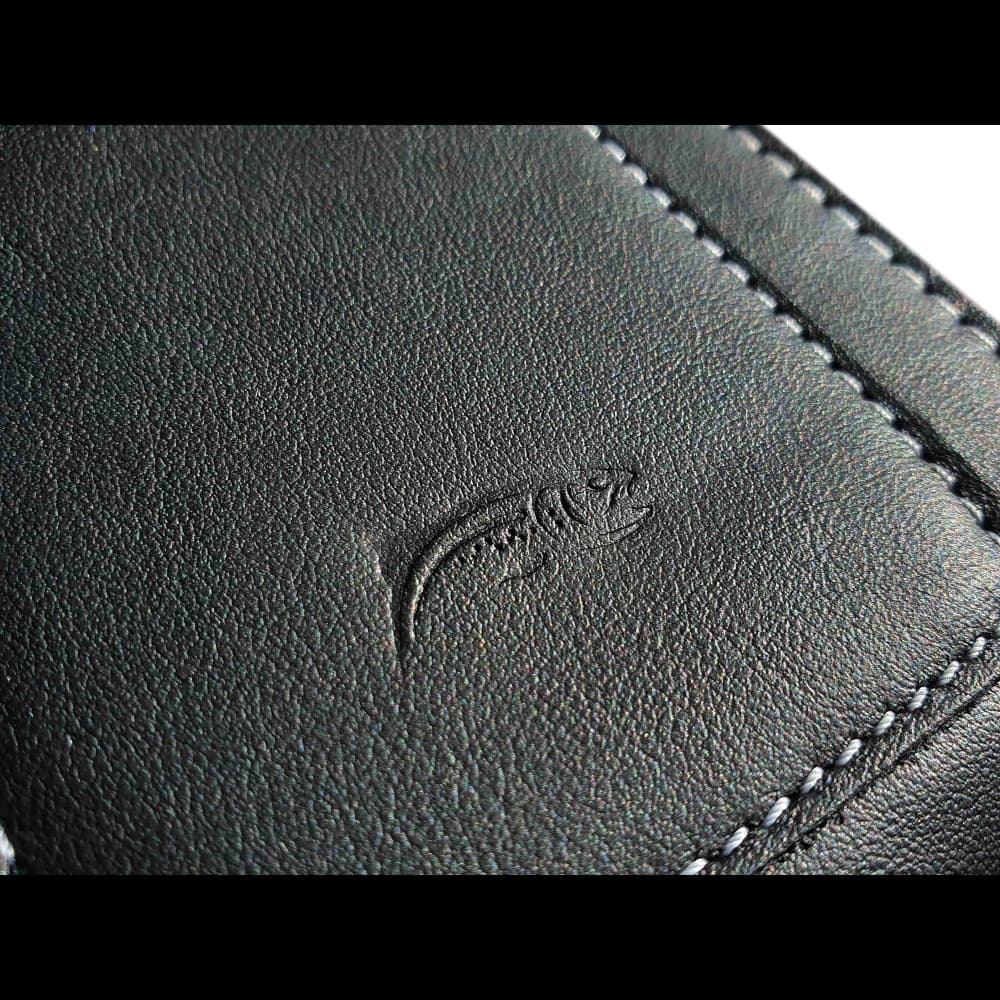 Skórzane etui uniwersalne LURESKO ASTER 4XL z oczkiem na smycz wsuwka na telefon do 7' (czarny gładki biała nić) - 12