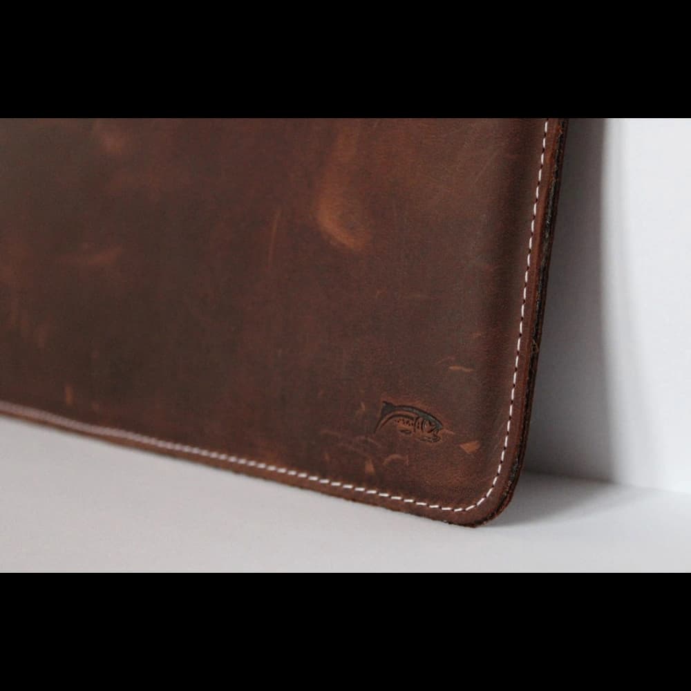 LURESKO CLAYER XL+ leather case for tablet 290 x 212 x 9mm (vintage brown with white thread) - 7