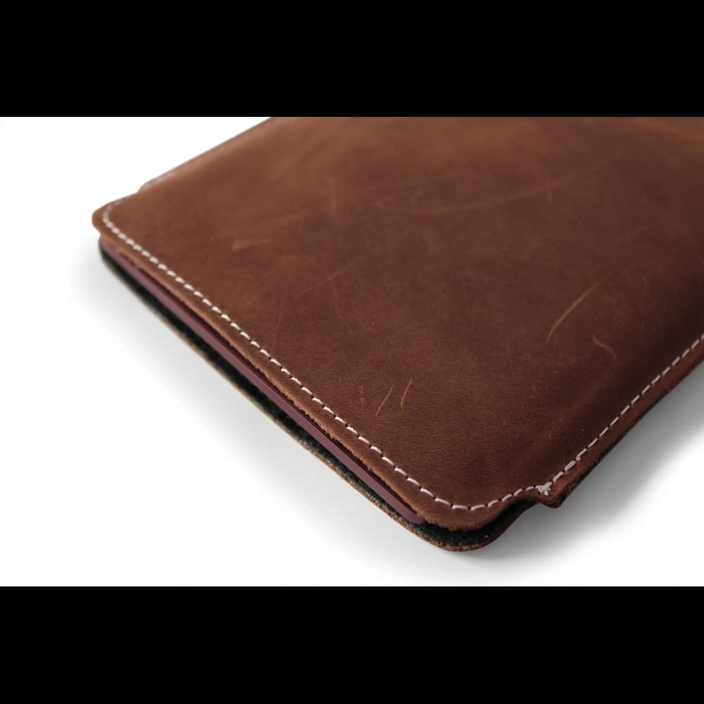 LURESKO MASTER S leather case for ebook 162x113x9mm (vintage brown with white thread) - 6