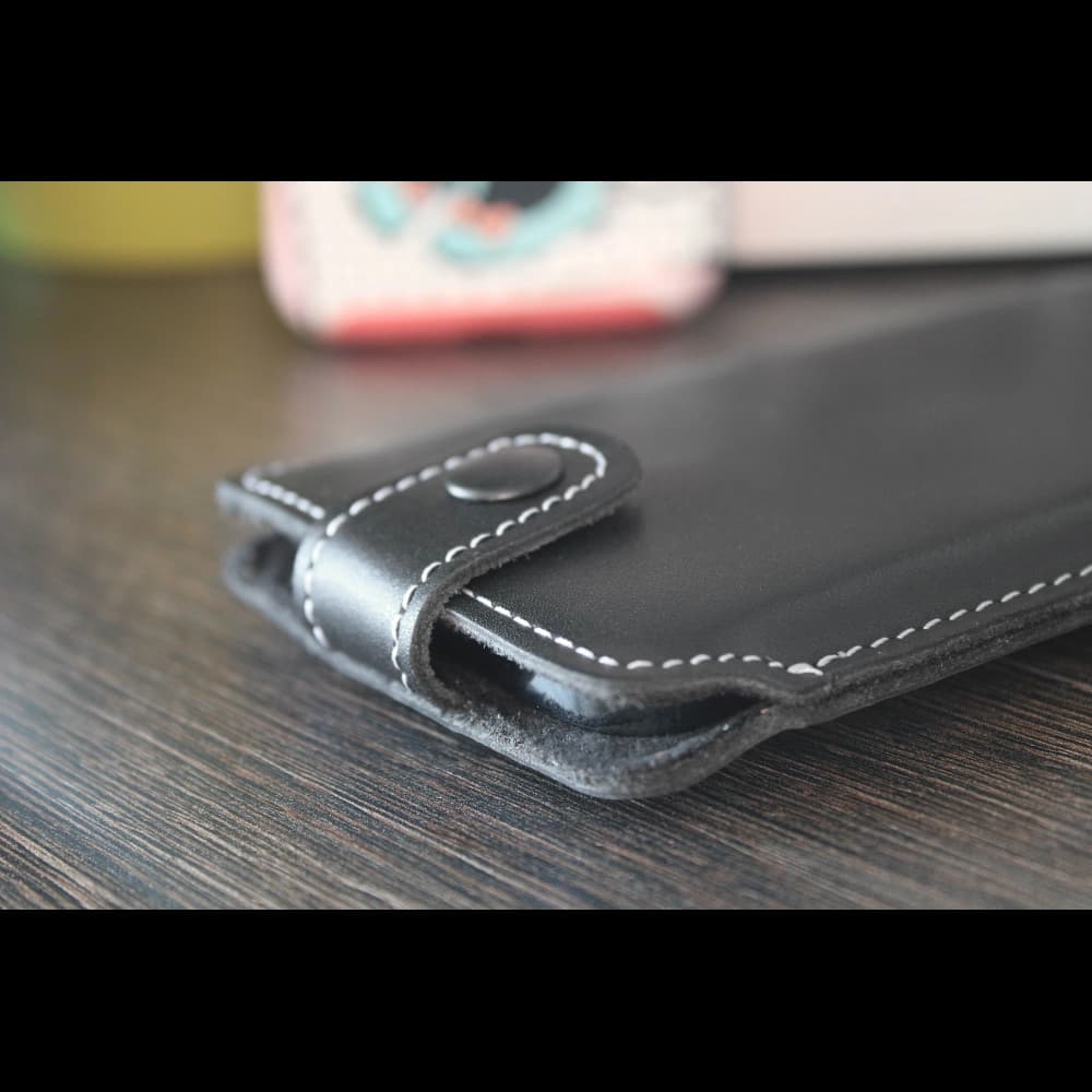 LURESKO SOFIJA XXL leather case universal with a strap (red smooth with white thread) - 5