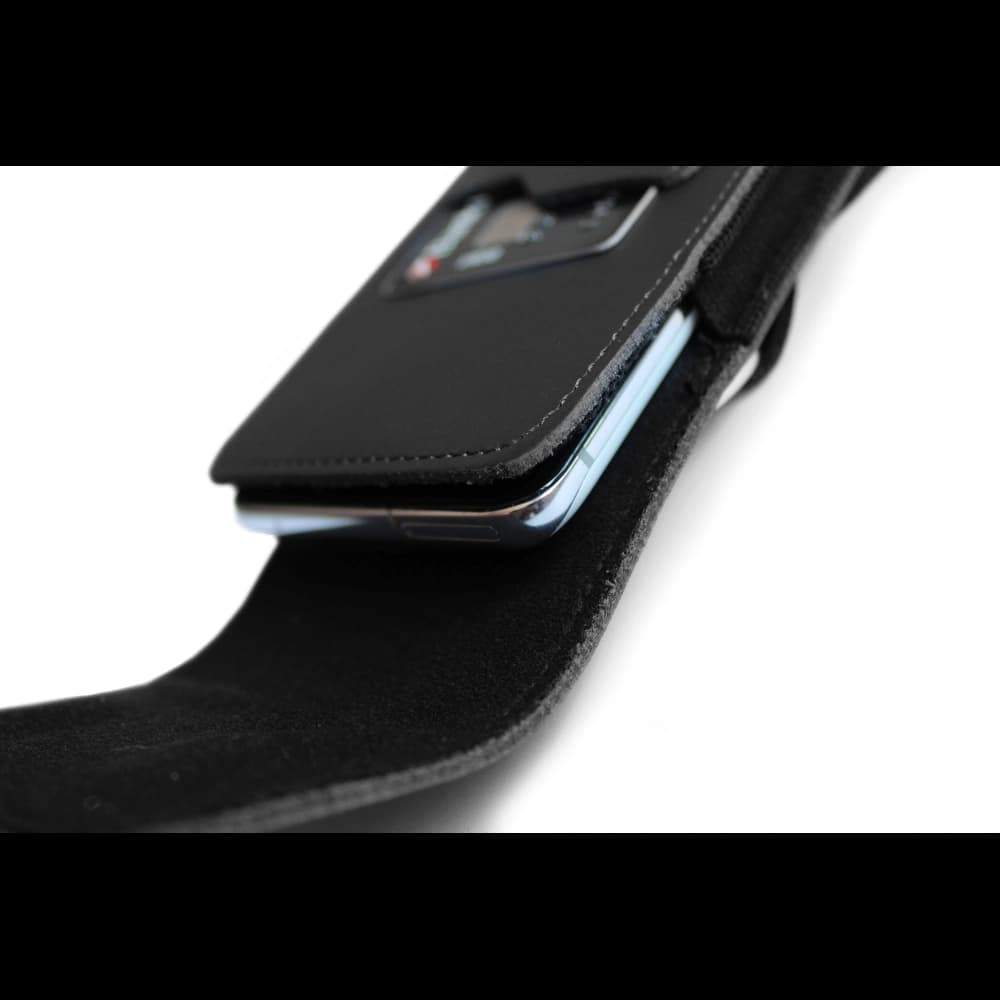 LURESKO HECTOR XXL Lederhalsgepäck / Gürteltasche / Schlaufenetui / vertikaler Holster 167x78x10mm (schwarz glatt mit schwarzem Faden) - 10