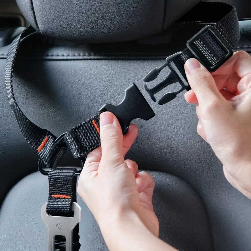 Spigen PS100 Universal Car Seat Belt Holder For Pets Black - 7