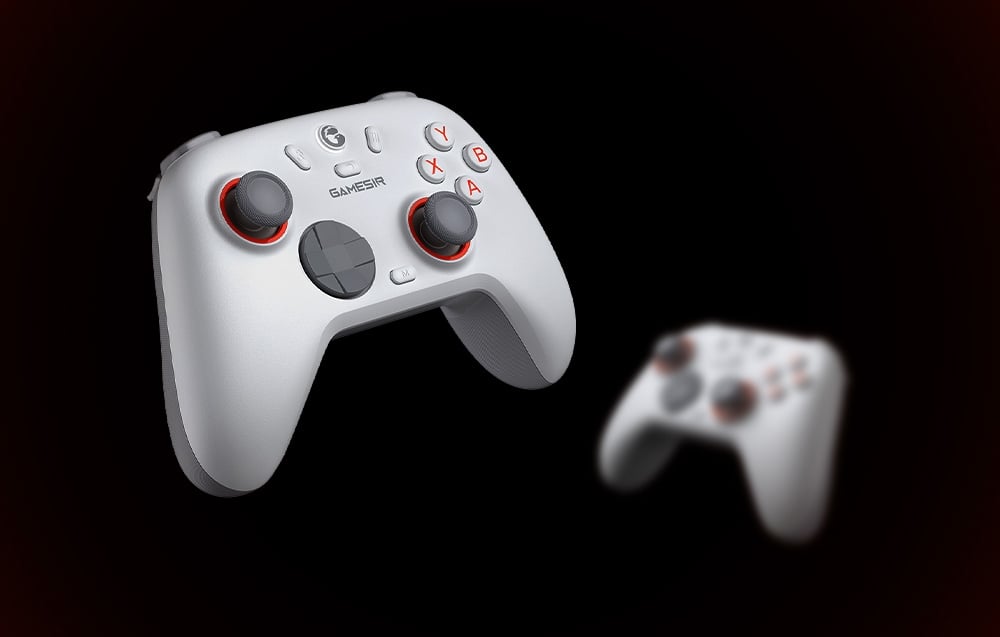 Biały kontroler GameSir z czerwonymi akcentami unoszący się na ciemnym tle, drugi model rozmyty w tle.