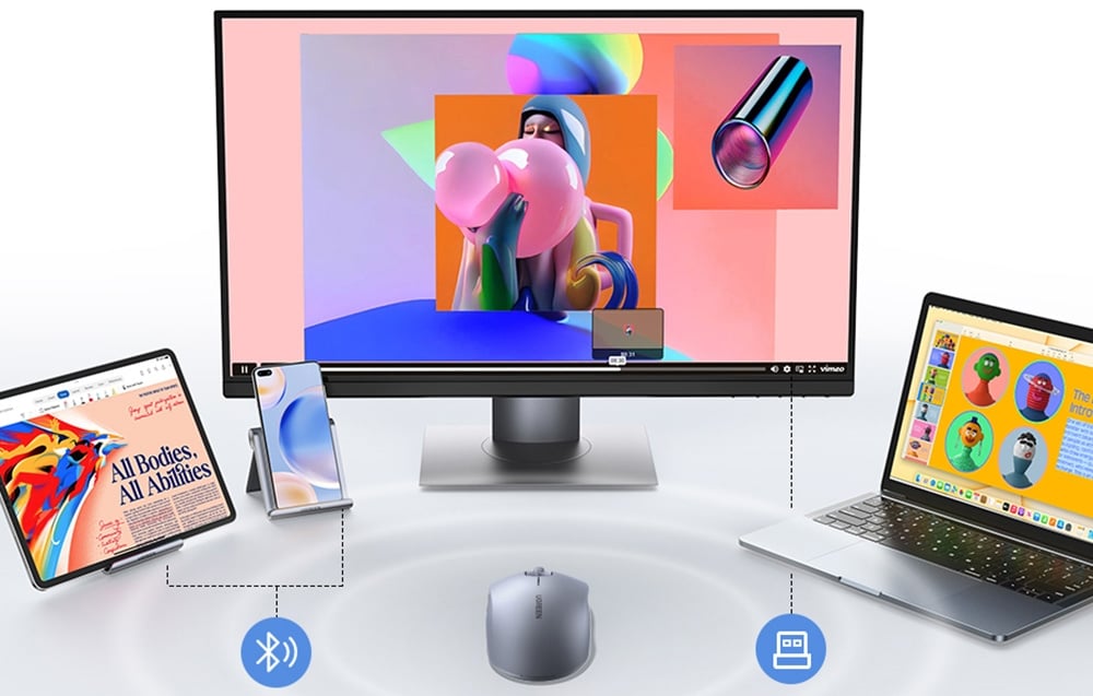mysz przed monitorem, laptopem, tabletem i smartfonem