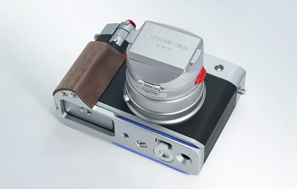 Camera with bracket and Freewell NFC cap.