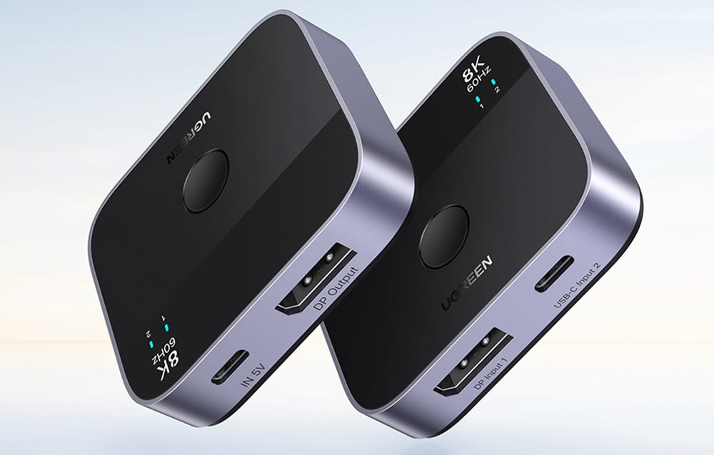 Zwei UGREEN 8K 60Hz Adapter mit DisplayPort- und USB-C-Anschlüssen