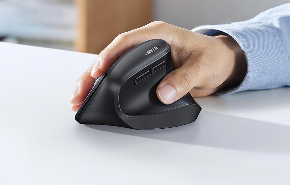 Trzymana w dloni mysz pionowa Ugreen