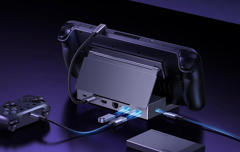 Dockingstation, die an mehrere verschiedene Geräte angeschlossen ist