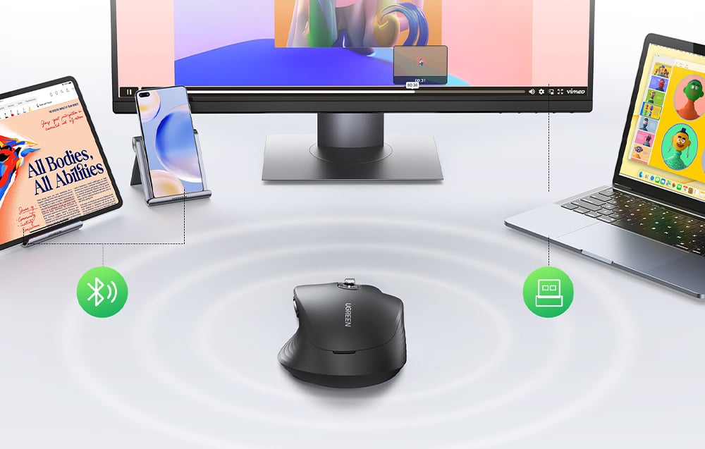 Mysz bezprzewodowa Ugreen obok kompatybilnych urządzeń.