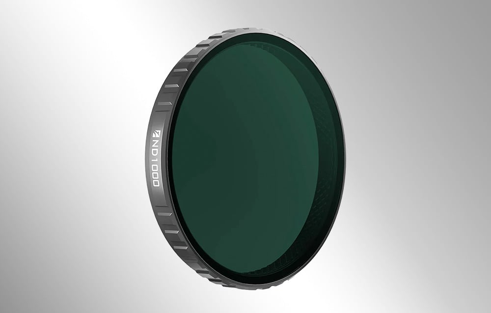 Filtr Freewell ND1000 do kamery Osmo Action – zbliżenie na okrągłą konstrukcję i oznaczenie gęstości optycznej.