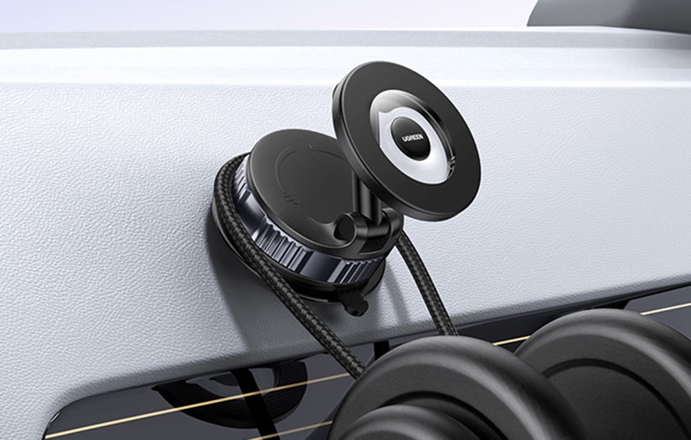 uchwyt magnetyczny Ugreen na desce w samochodzie