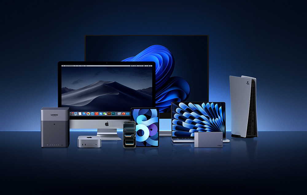 Różne urządzenia elektroniczne, w tym komputer, tablet, laptop i konsola, ustawione obok obudowy dysku UGREEN.