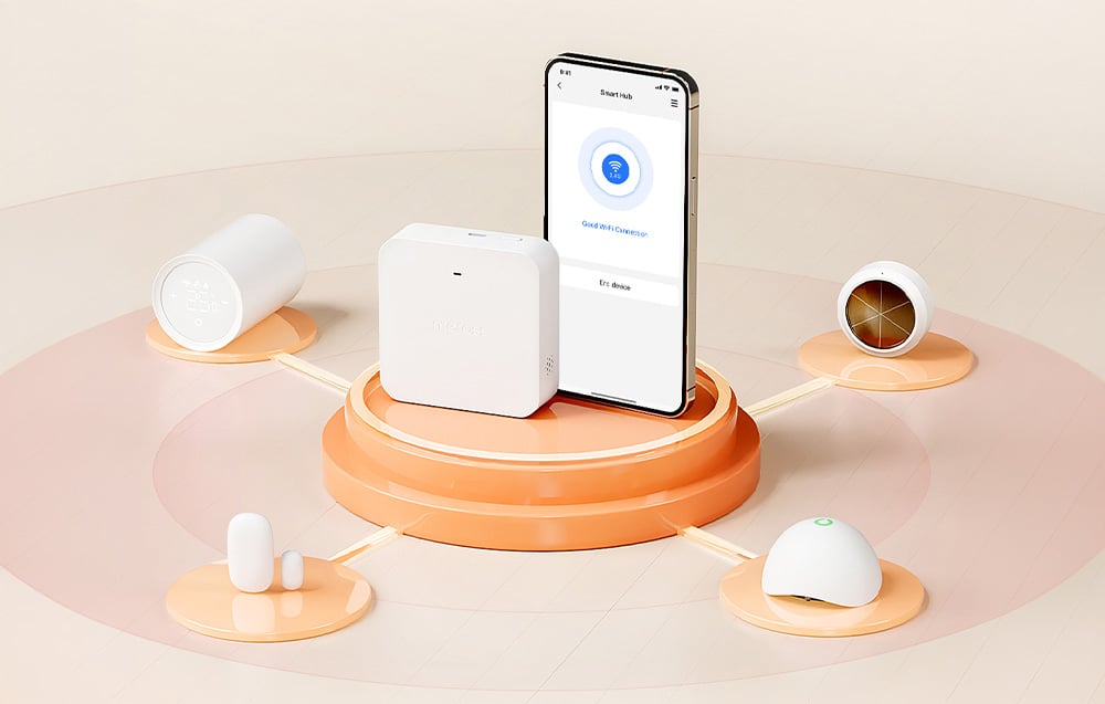 Intelligente Wi-Fi-Gateway MEROSS neben einem Smartphone und anderen kompatiblen Geräten