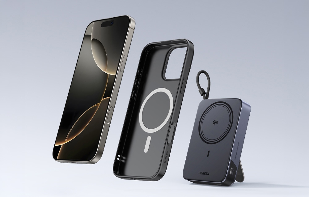 Smartfon, etui MagSafe i powerbank UGREEN pokazane obok siebie na jasnym tle.