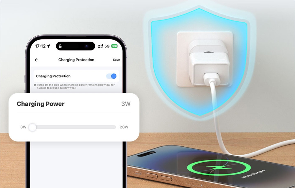 Smartfon podłączony do ładowania, po lewej drugi smartfon z wyświetlonym powiadomieniem