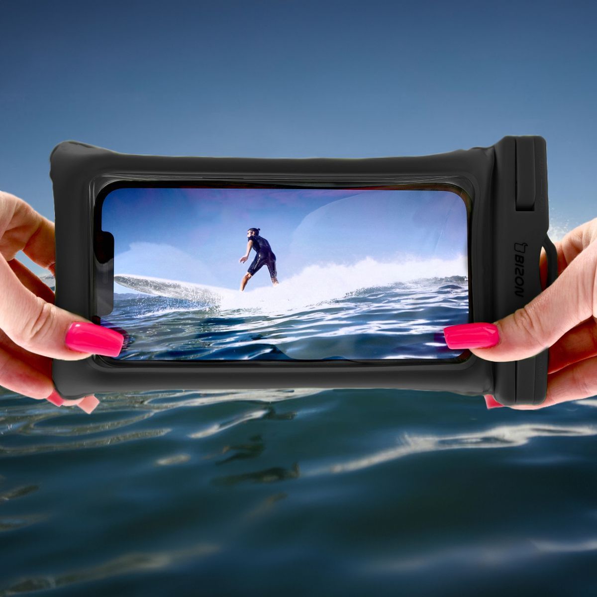 Transparenz und Klarheit des Bildes auf dem Bildschirm in der Hülle Bizon Case Hydrofloat