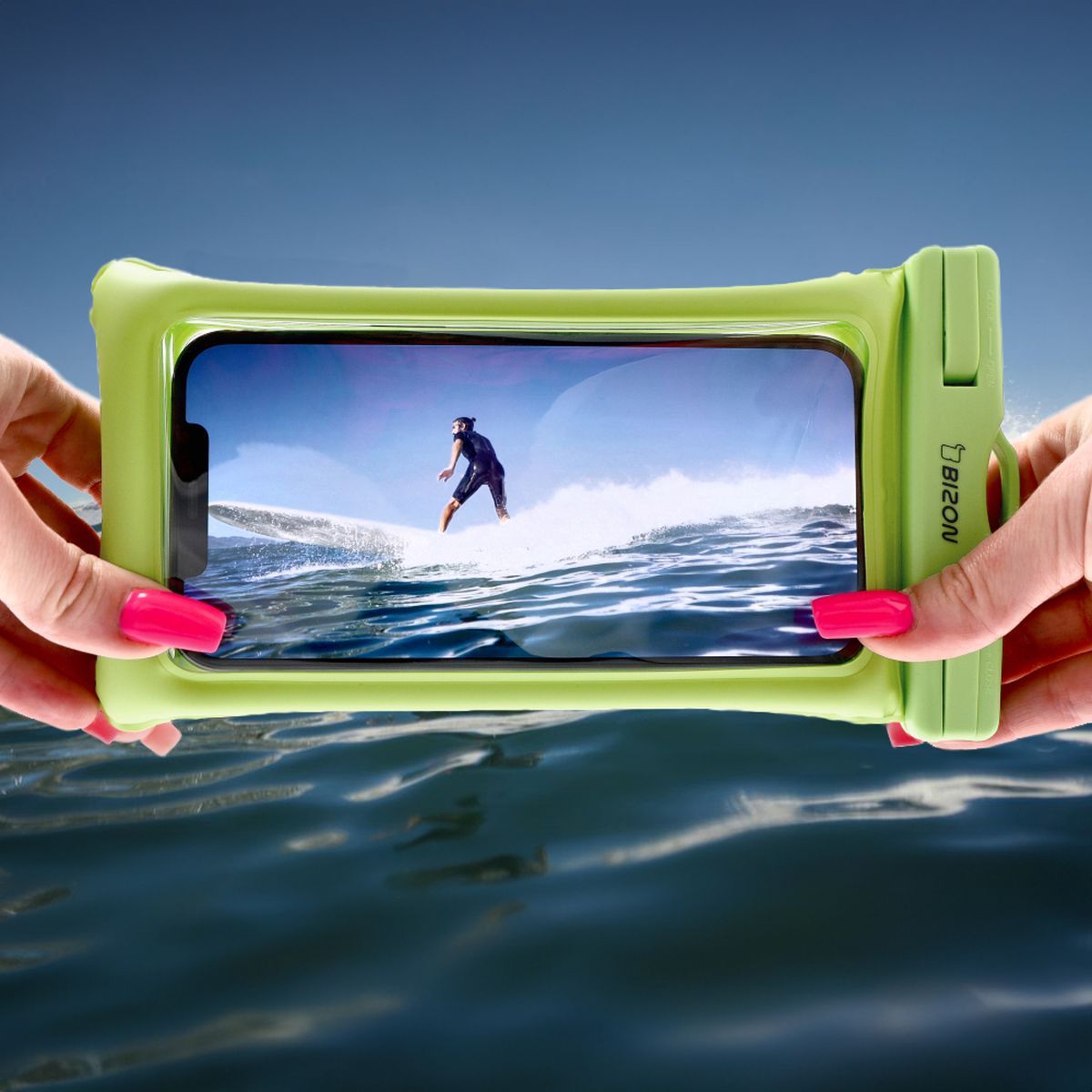 Transparenz und Klarheit des auf dem Bildschirm in der Hülle Bizon Case Hydrofloat angezeigten Bildes