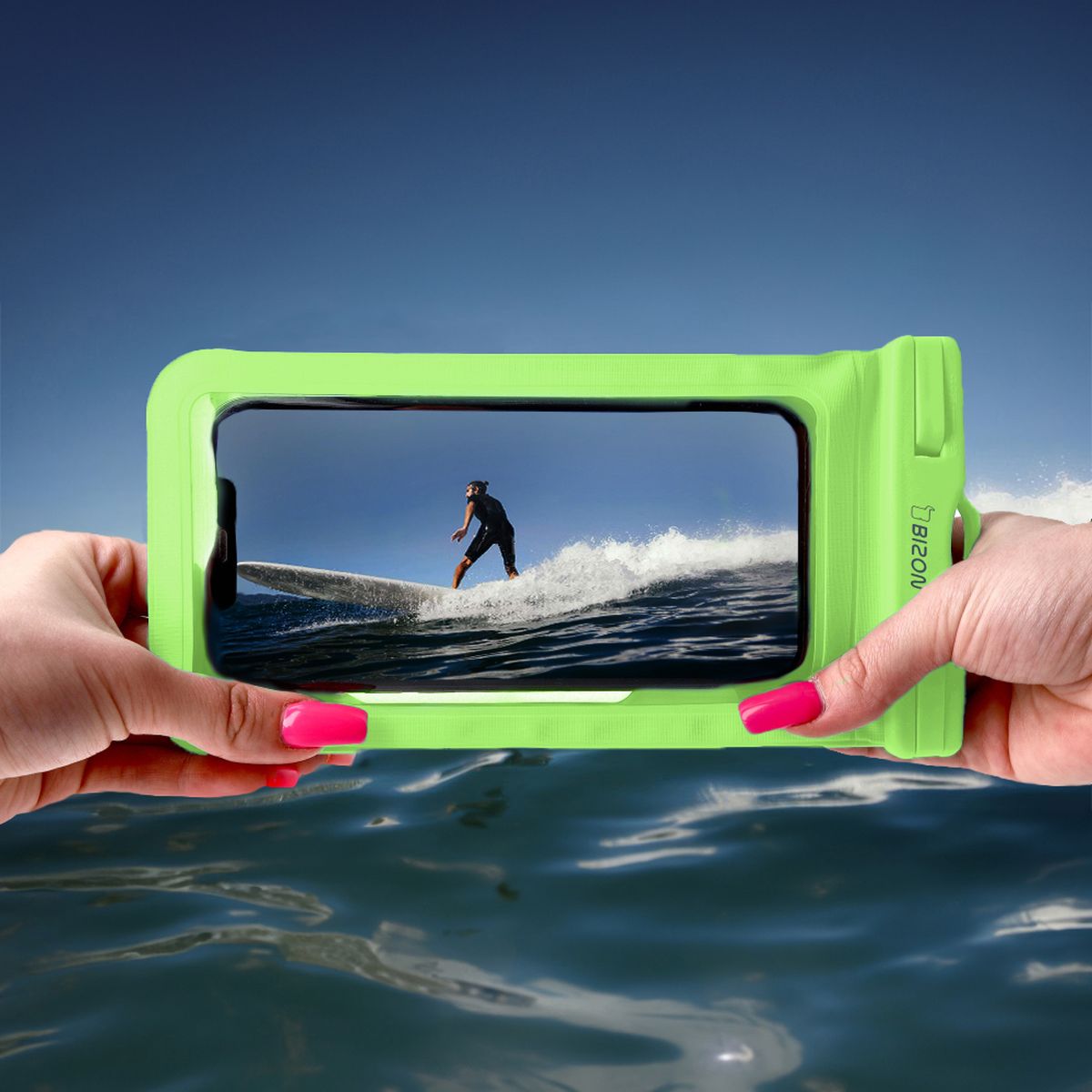 Transparenz und Klarheit des Bildes auf dem Bildschirm im Etui Bizon Case Hydrowrap