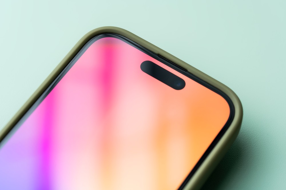 Eigenschaften der Bizon Case Hybrid Ring: rutschfester Rahmen und erhöhte Ränder