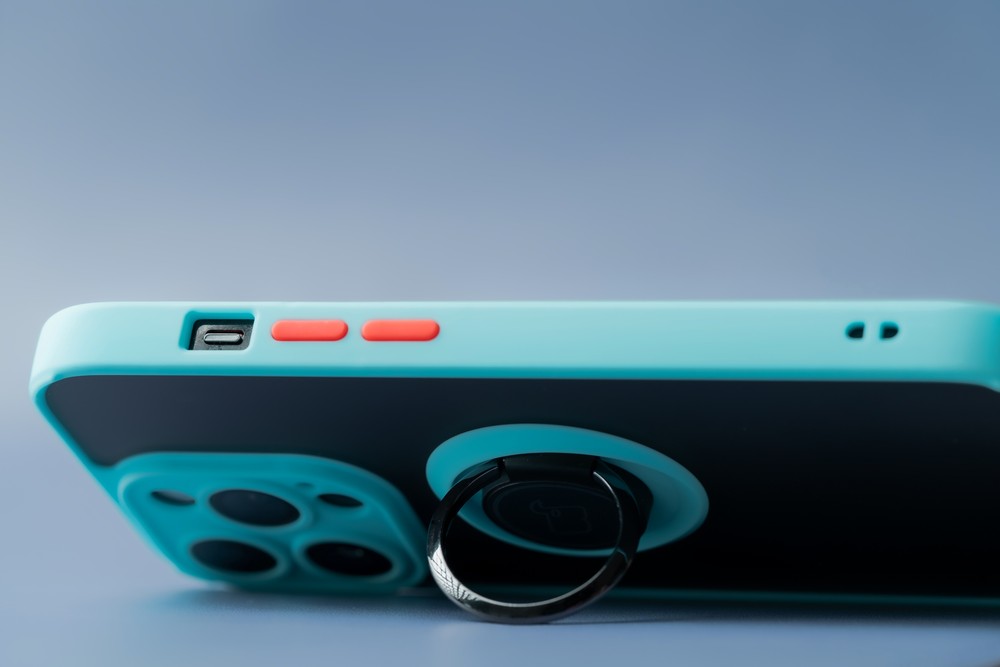 Grip as a stand in Bizon Hybrid Ring case